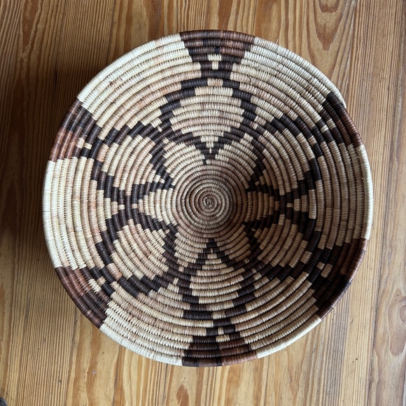 Vintage Handwoven African Botswana Coiled Cone Harvest Basket Flower Design17”